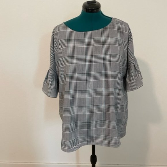 Ann Taylor 3/4 Ruffle Sleeve Top XL - Picture 1 of 3